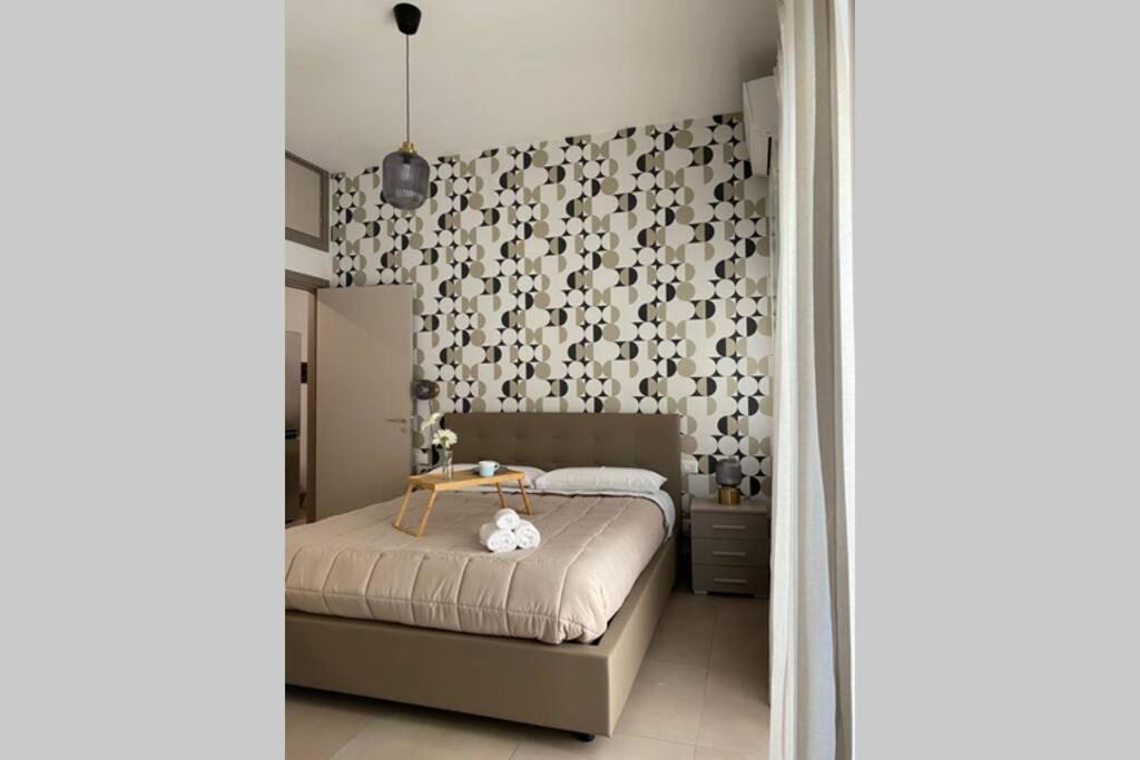 B&B Piano1 Interno5 - Accogliente E Moderno Bilocale Vicino Al Centro Salerno Kültér fotó