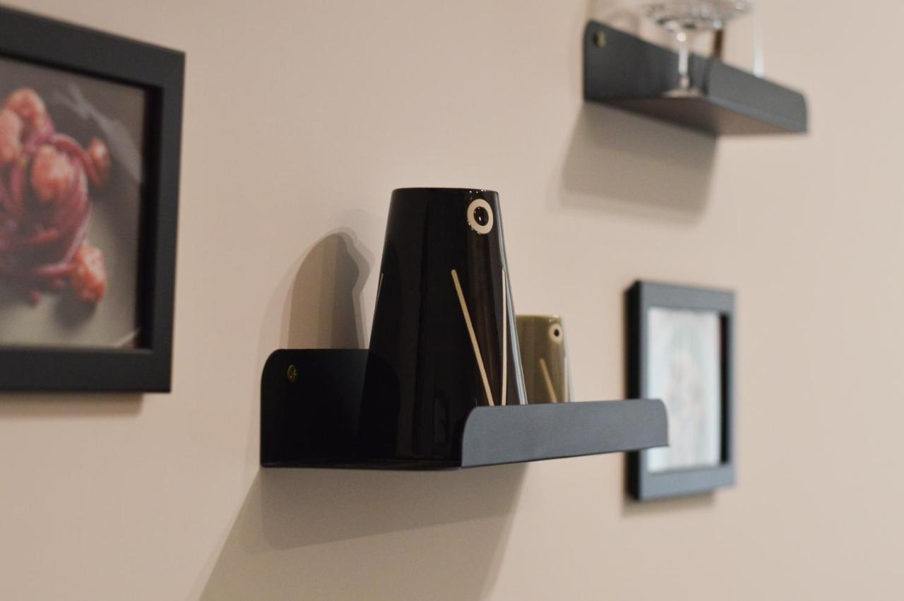 B&B Piano1 Interno5 - Accogliente E Moderno Bilocale Vicino Al Centro Salerno Kültér fotó